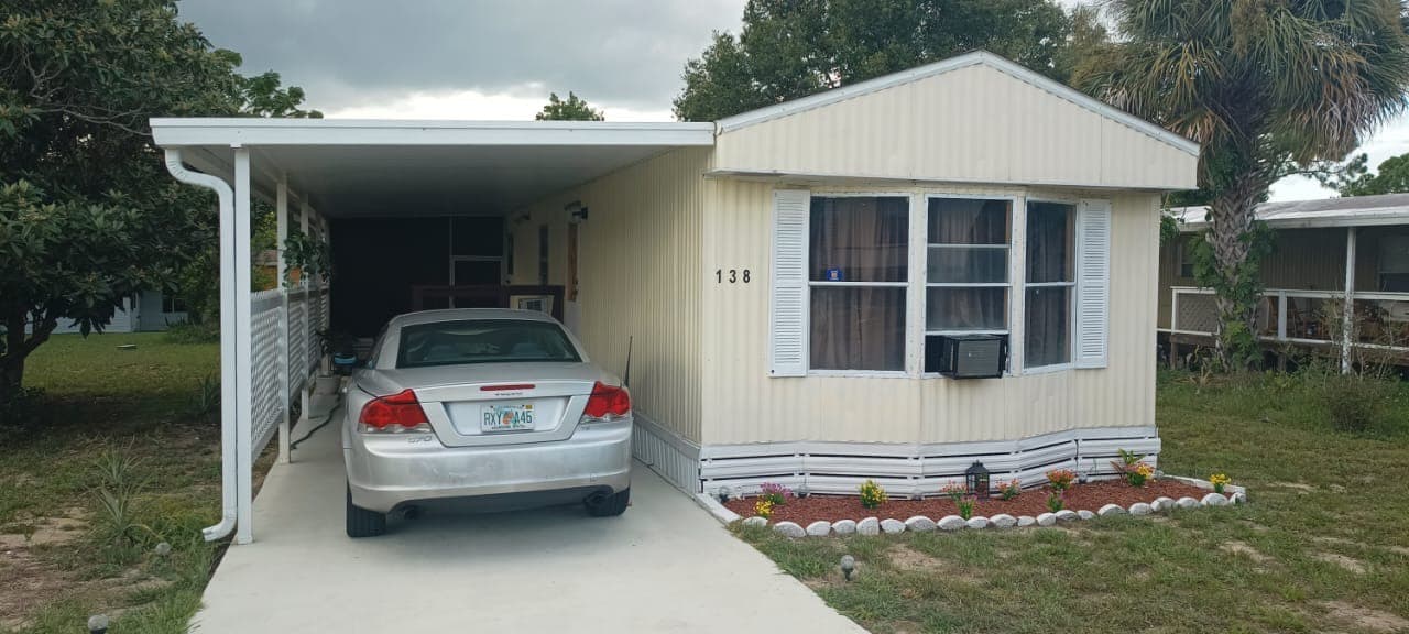 Manufactured home in Davenport, FL 33837
