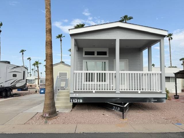 Manufactured home in Mesa, AZ 85205