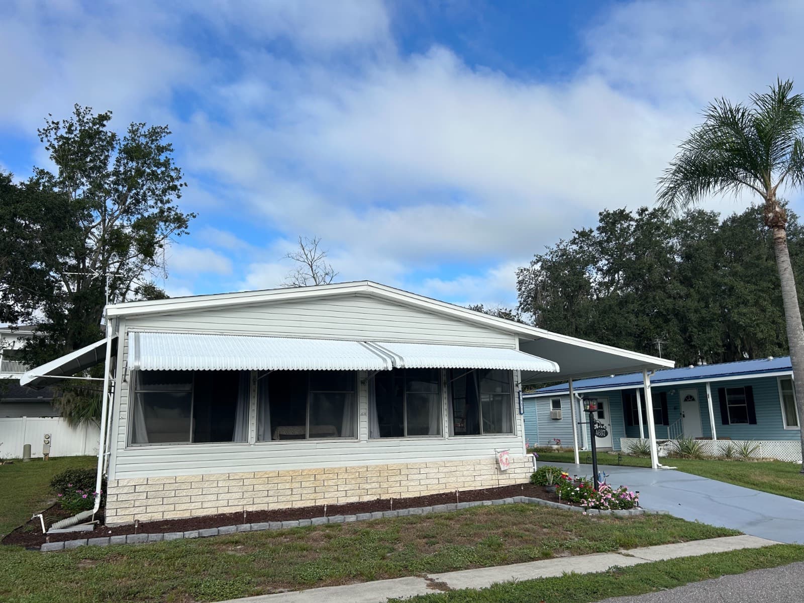 Manufactured home in Zephyrhills, FL 33541