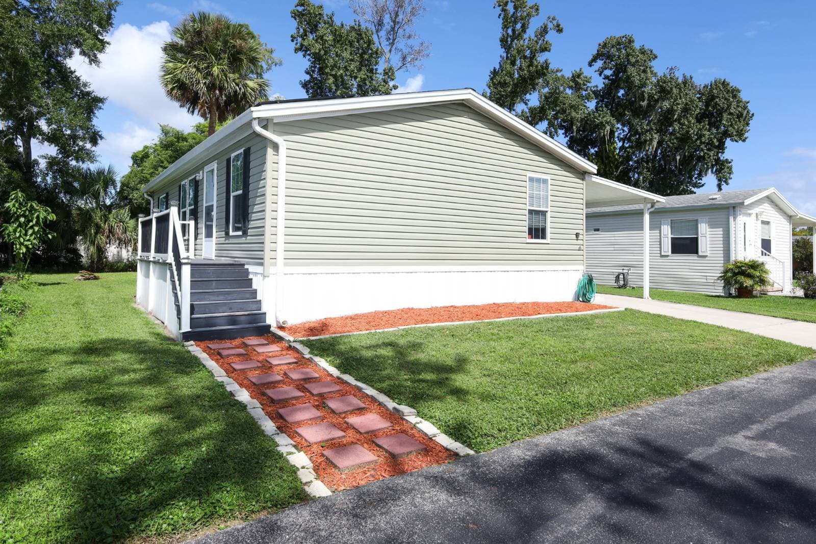 Manufactured home in Winter Springs, FL 32708
