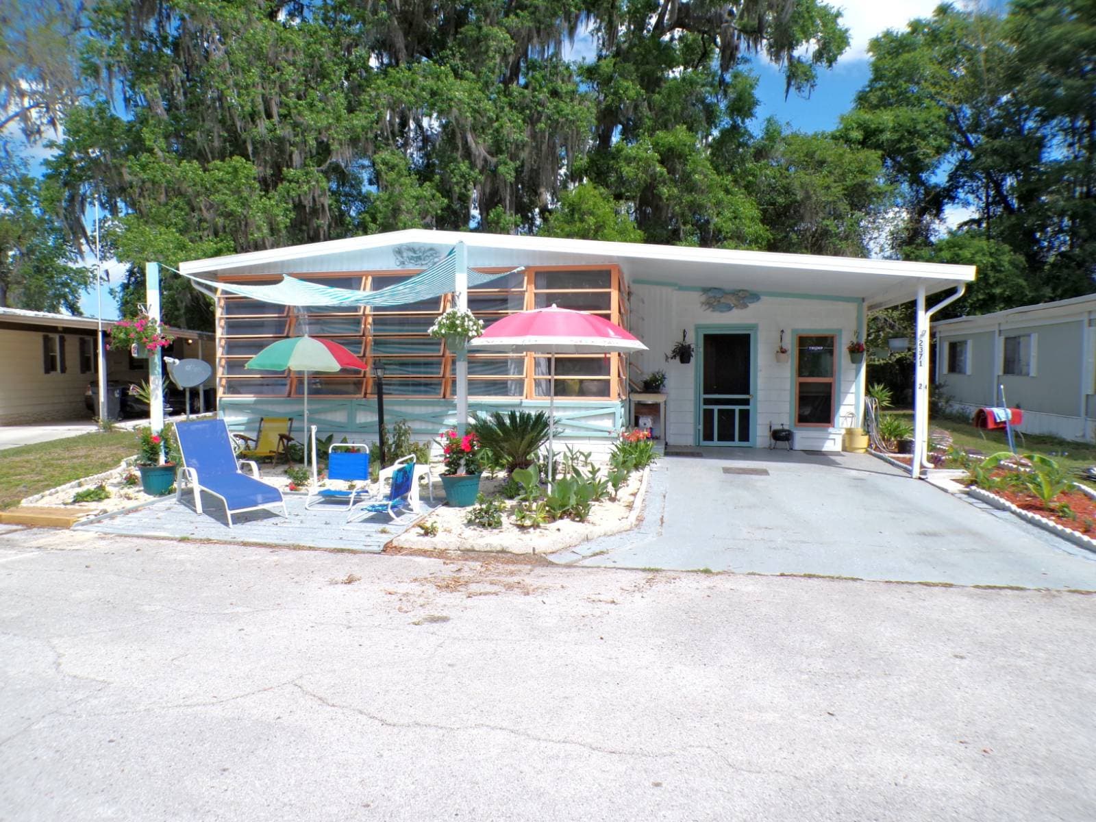 Manufactured home in Ocala, FL 34482