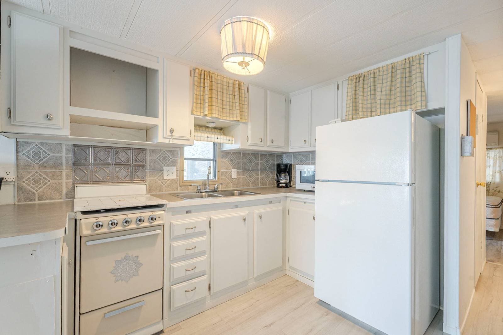 Manufactured home in Casa Grande, AZ 85122