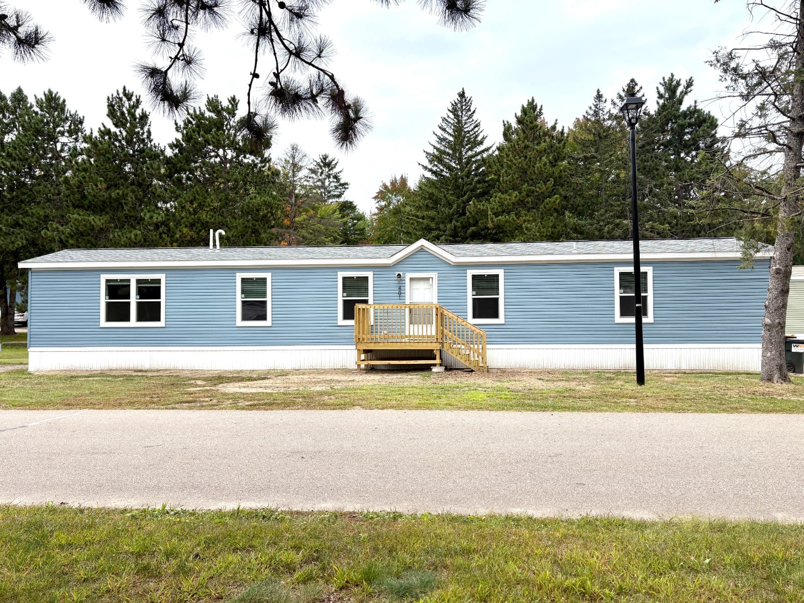 Manufactured home in Altoona, WI 54720