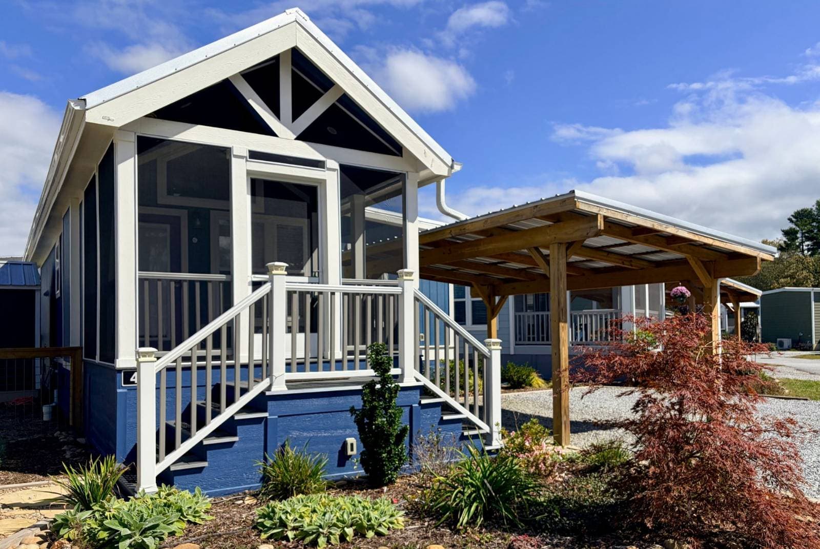 Manufactured home in Flat Rock, NC 28731