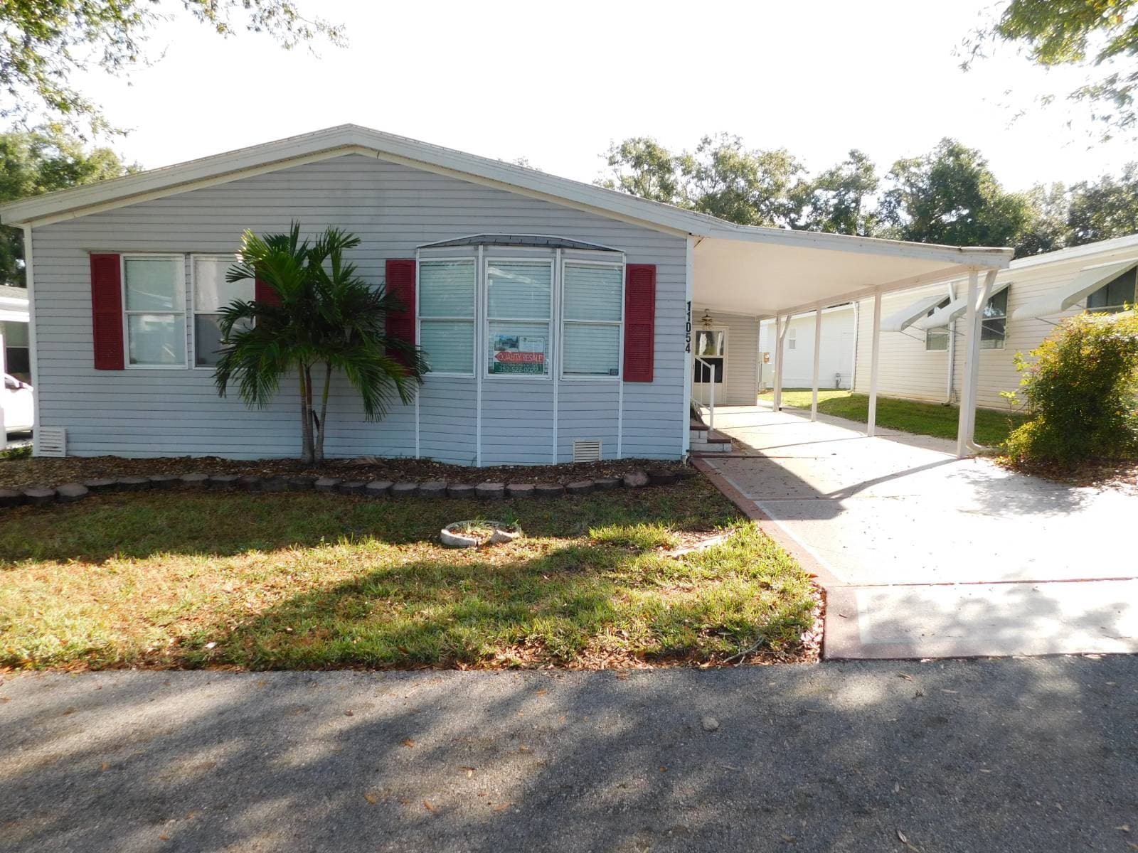 Manufactured home in Dade City, FL 33525