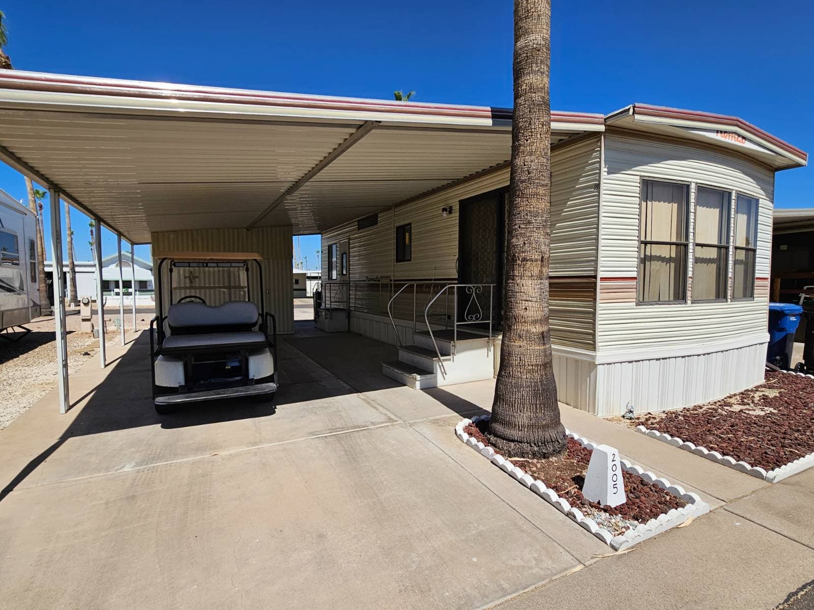 Manufactured home in Mesa, AZ 85213