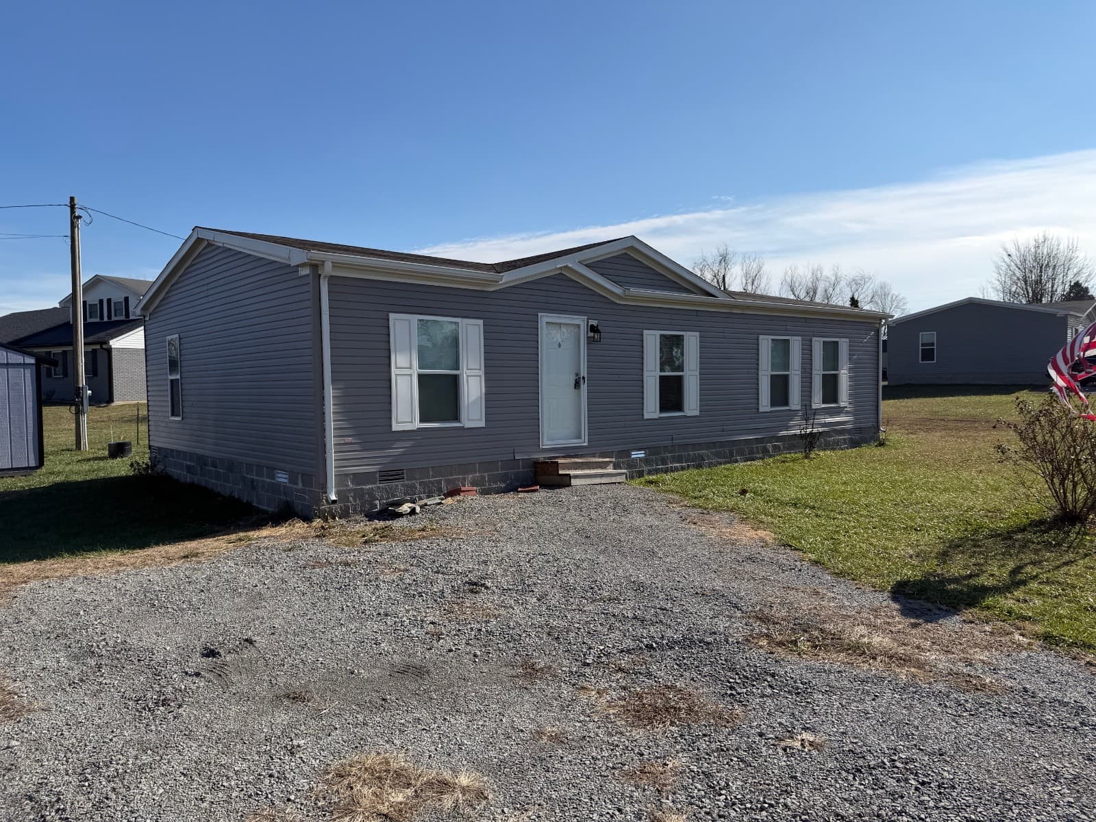 Manufactured home in Russell Springs, KY 42642