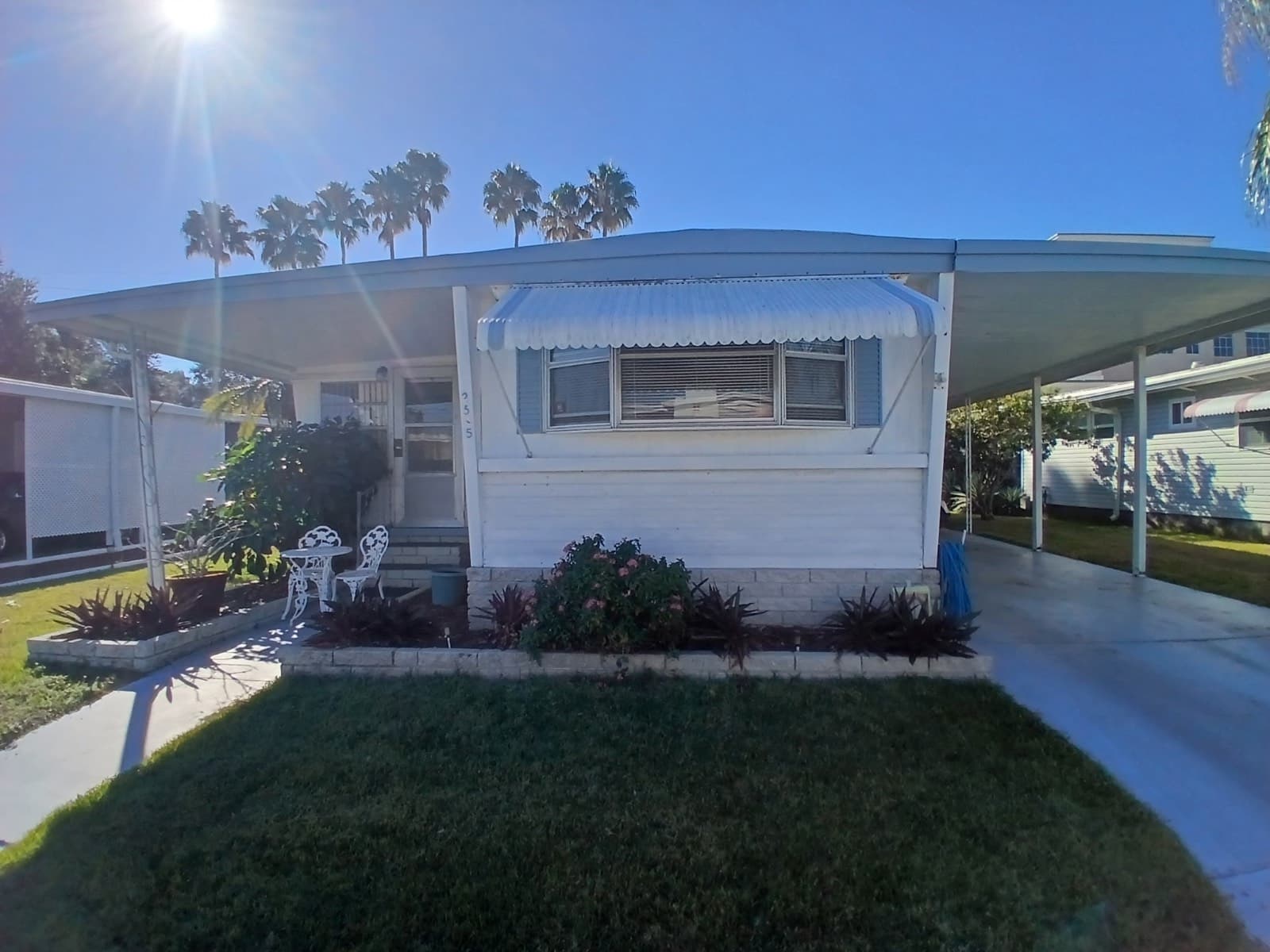 Manufactured home in Clearwater, FL 33764