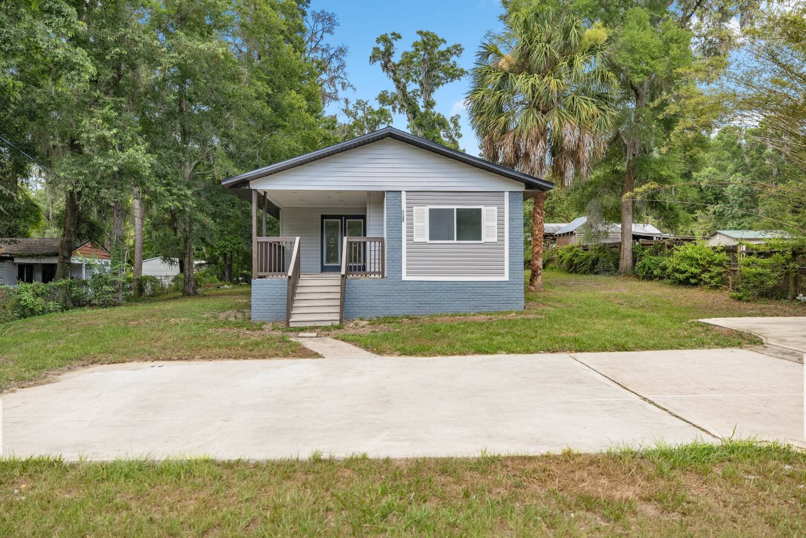 Manufactured home in Ocala, FL 34481