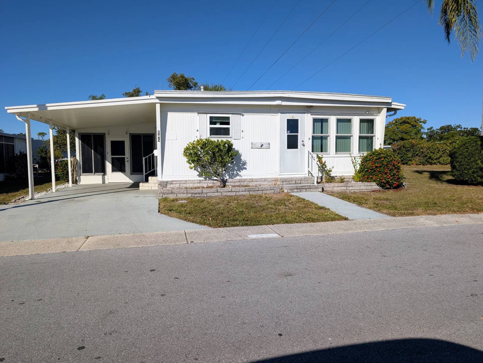 Manufactured home in Clearwater, FL 33761