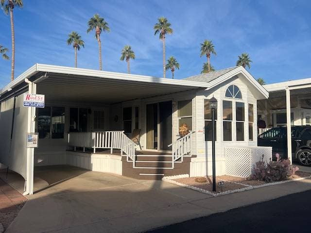 Manufactured home in Mesa, AZ 85205