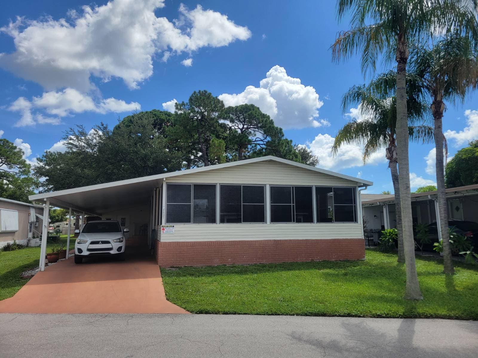 Manufactured home in West Palm Beach, FL 33404