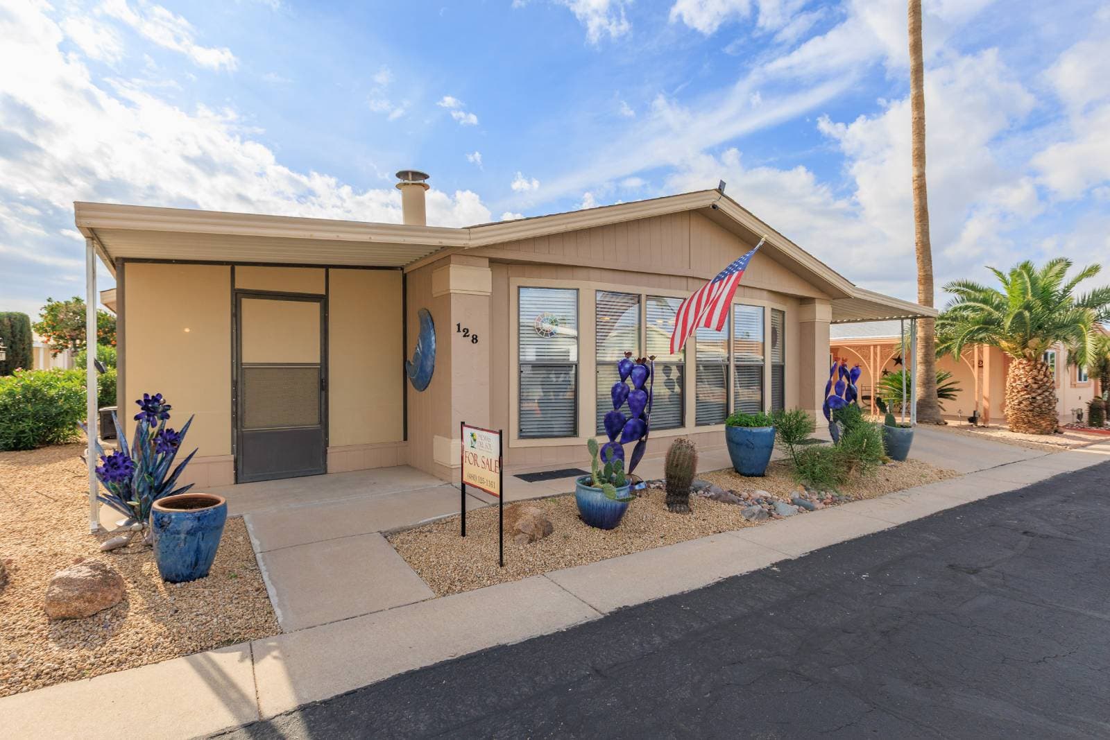 Manufactured home in Mesa, AZ 85215