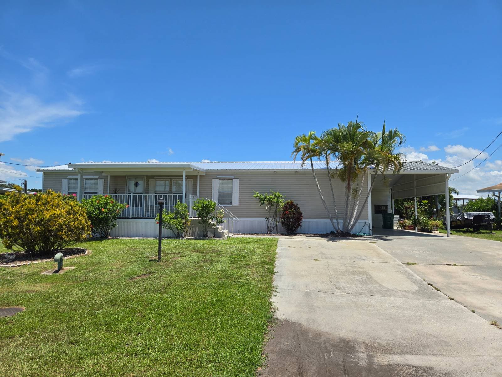 Manufactured home in Okeechobee, FL 34974