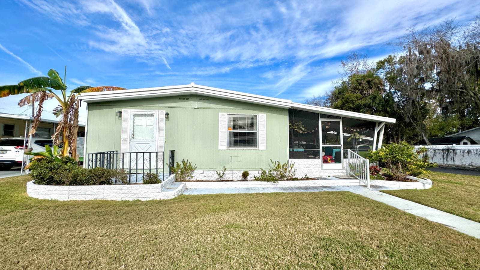 Manufactured home in Daytona Beach, FL 32119
