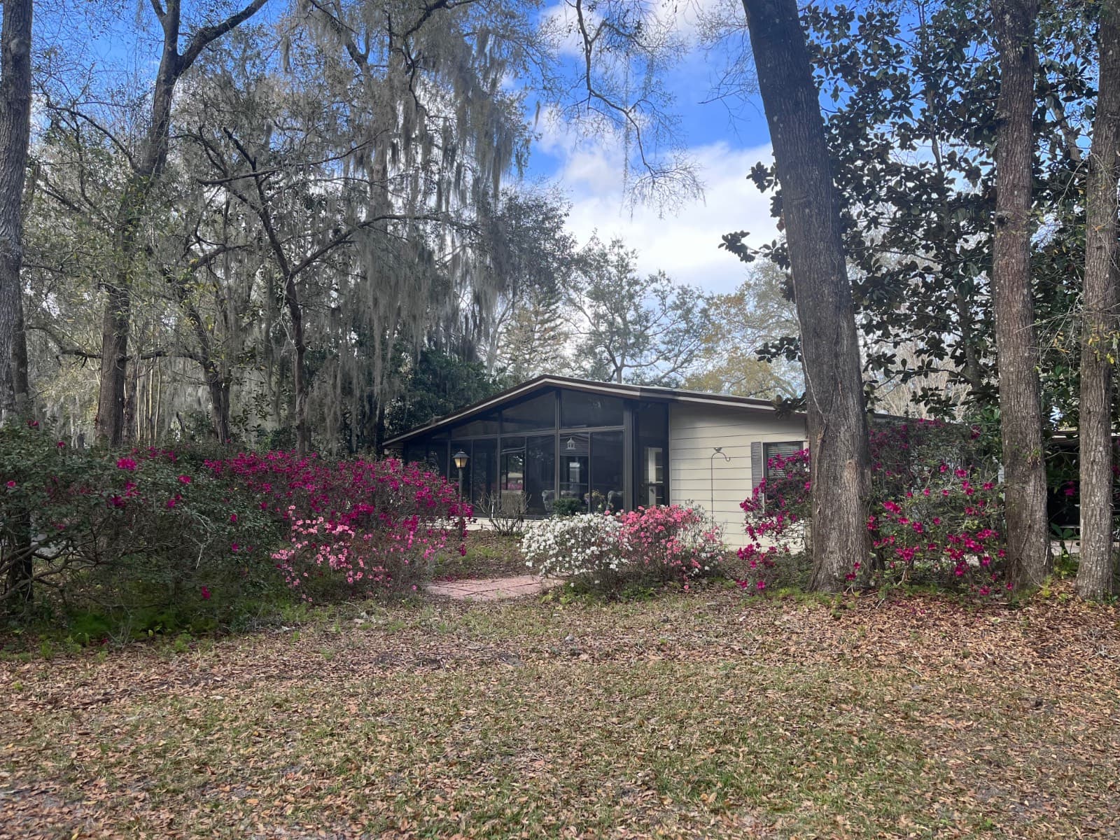 Manufactured home in Deland, FL 32724