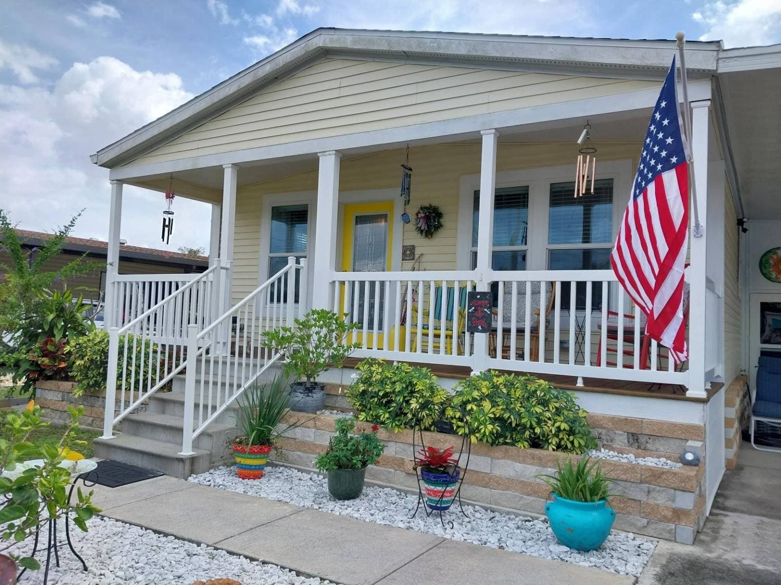 Manufactured home in North Ft Myers, FL 33917
