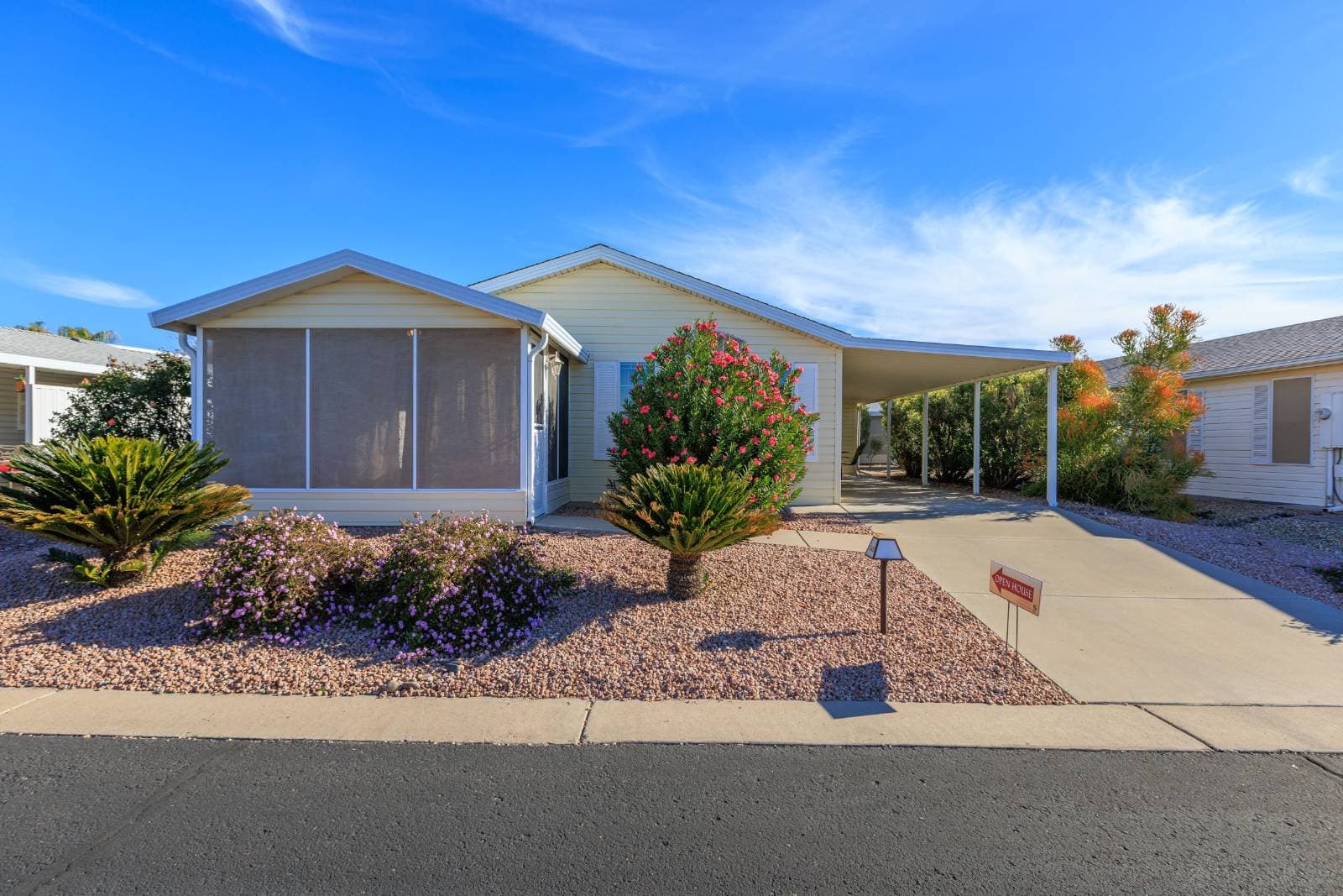 Manufactured home in Mesa, AZ 85209