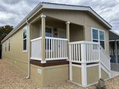Manufactured home in Hemet, CA 92545