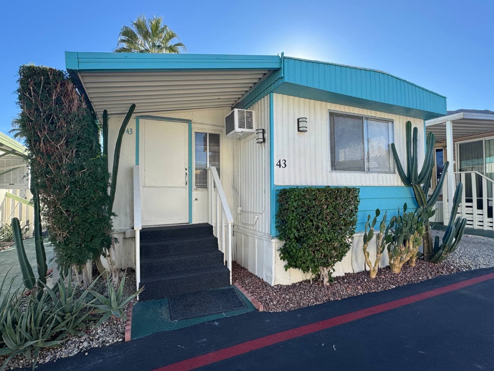 Manufactured home in Rancho Mirage, CA 92270
