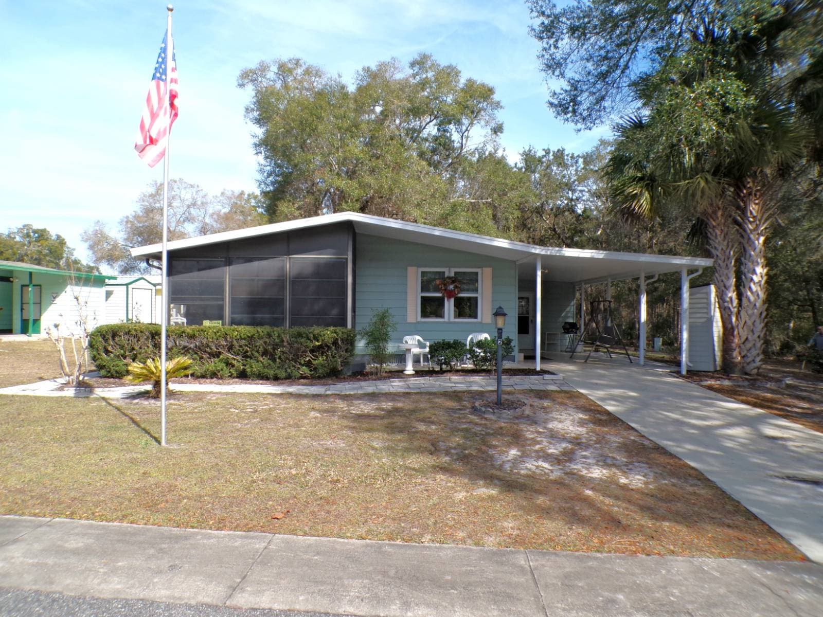 Manufactured home in Belleview, FL 34420
