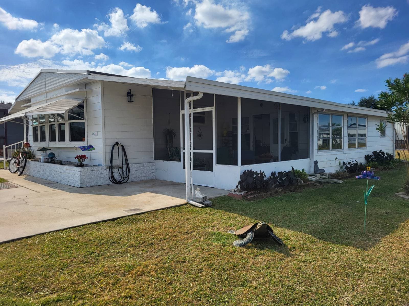 Manufactured home in Haines City, FL 33844