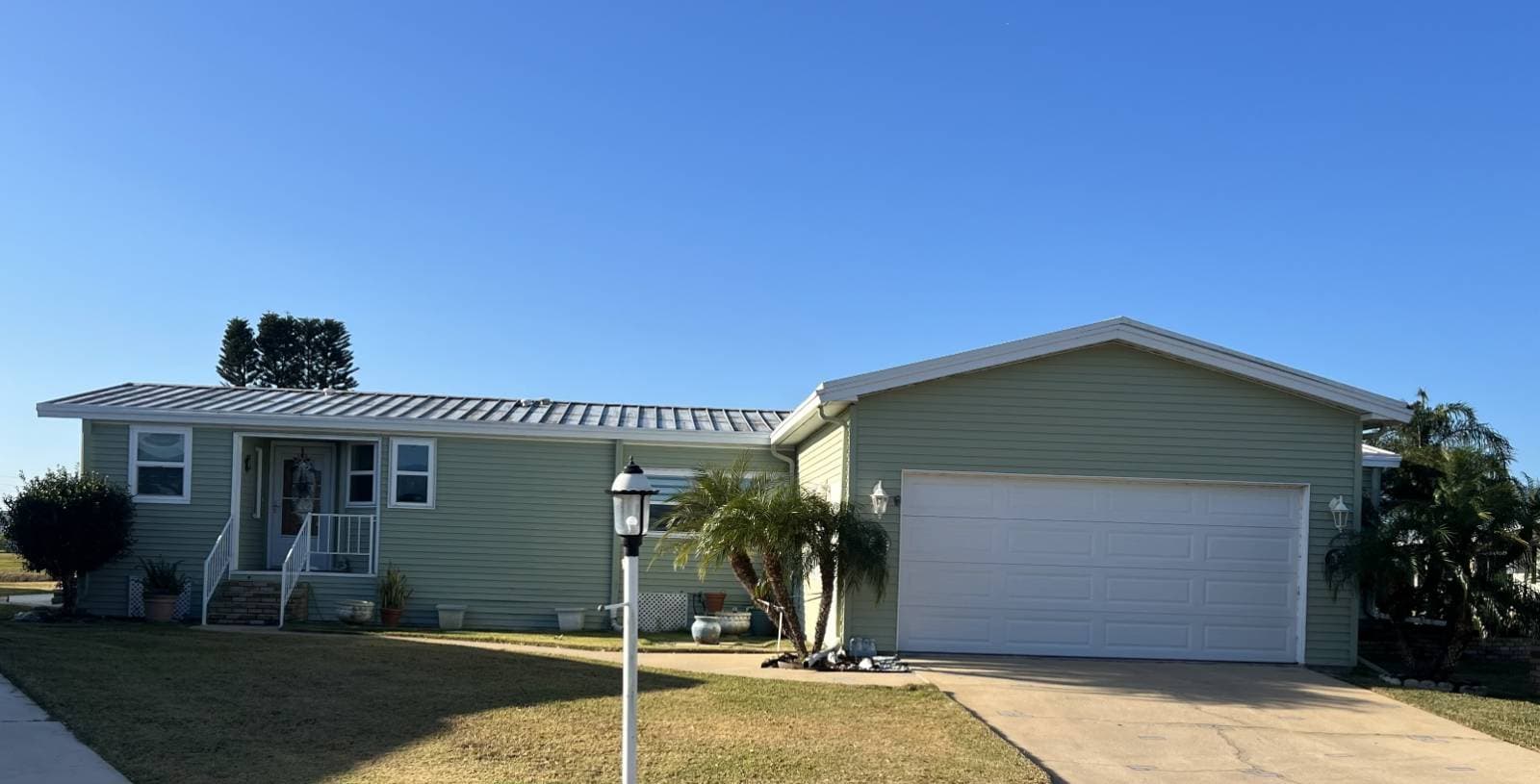 Manufactured home in Parrish, FL 34219