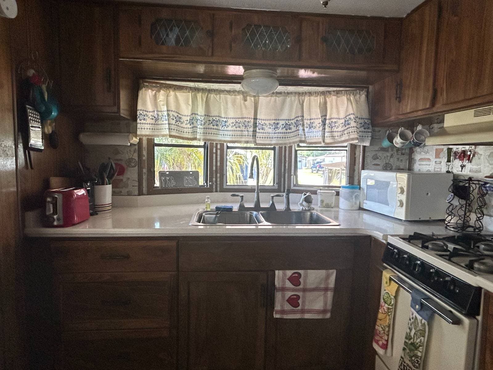 Manufactured home in Zephyrhills, FL 33543