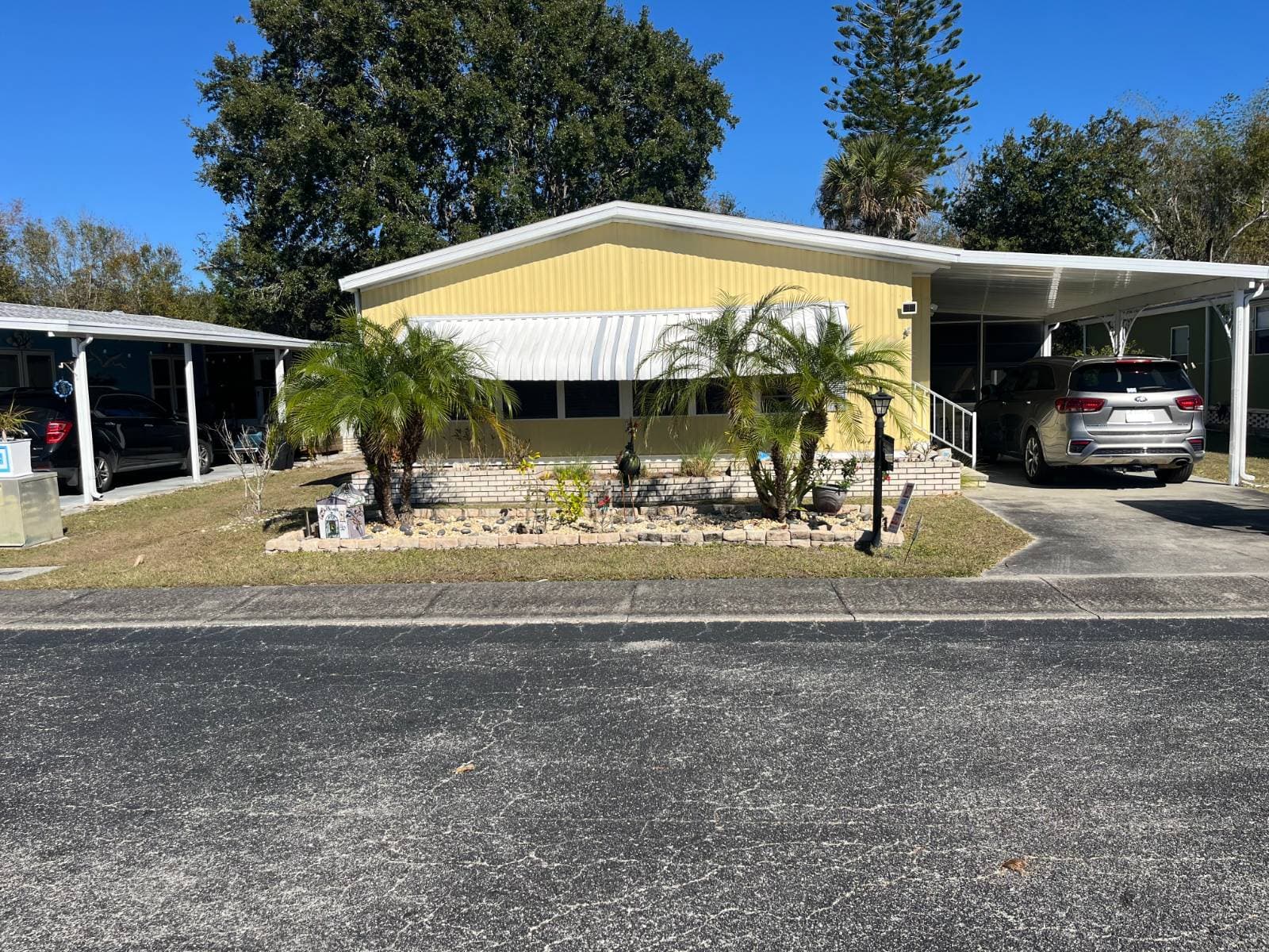 Manufactured home in North Fort Myers, FL 33917