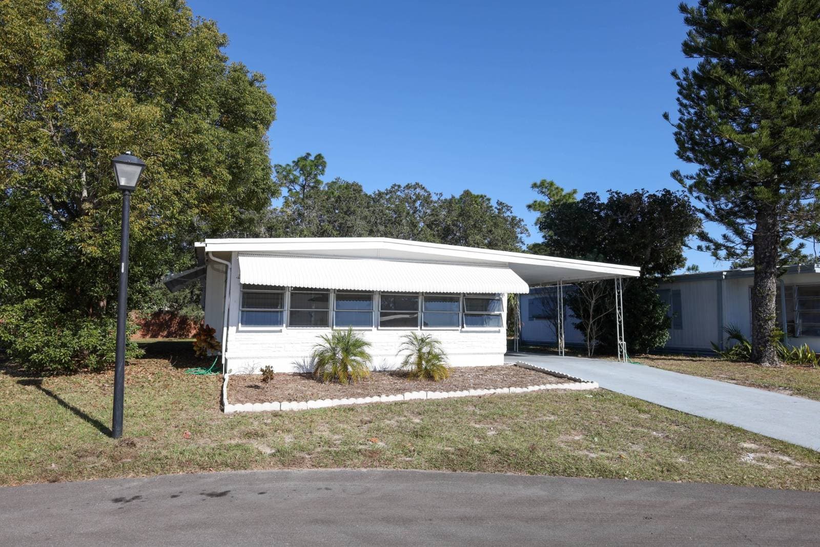 Manufactured home in Winter Springs, FL 32708