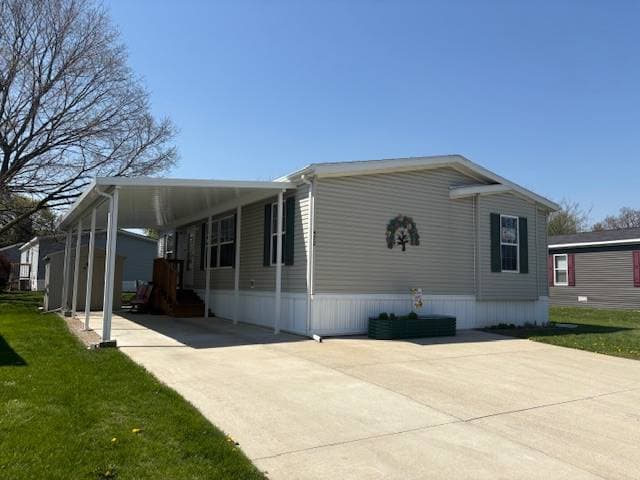 Manufactured home in Rochester Hills, MI 48309