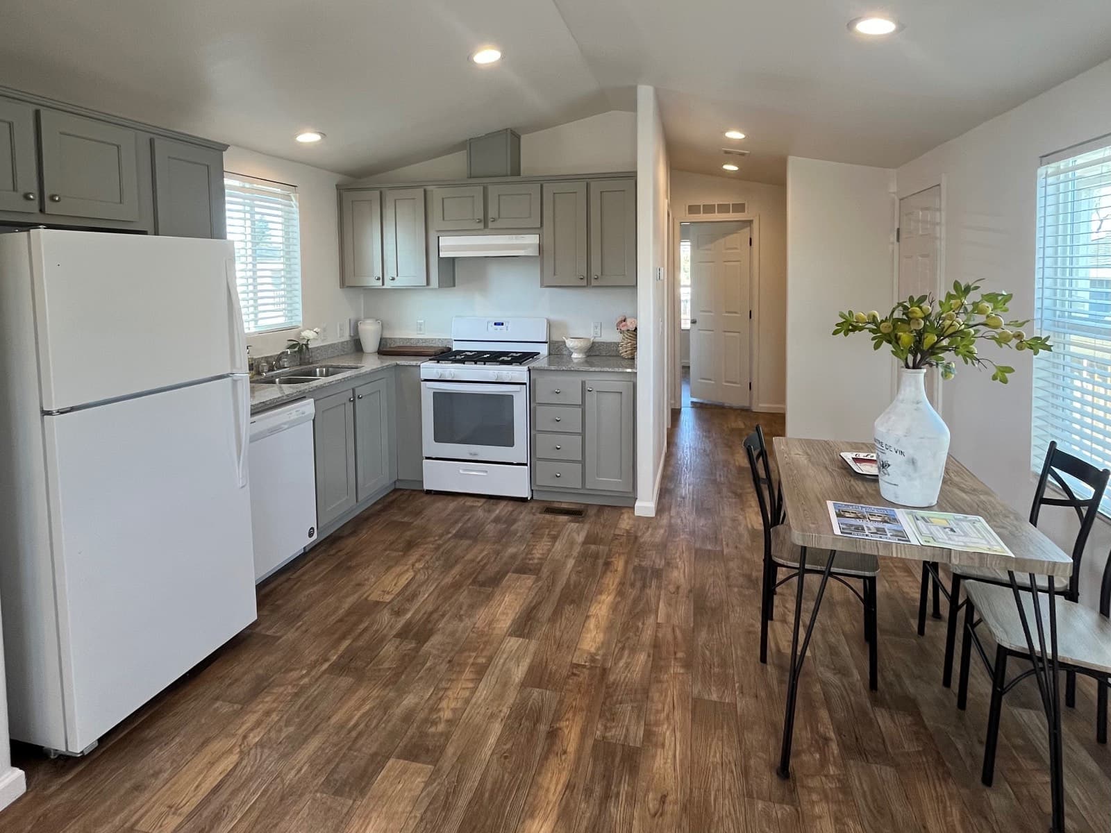 Manufactured home in Davis, CA 95618