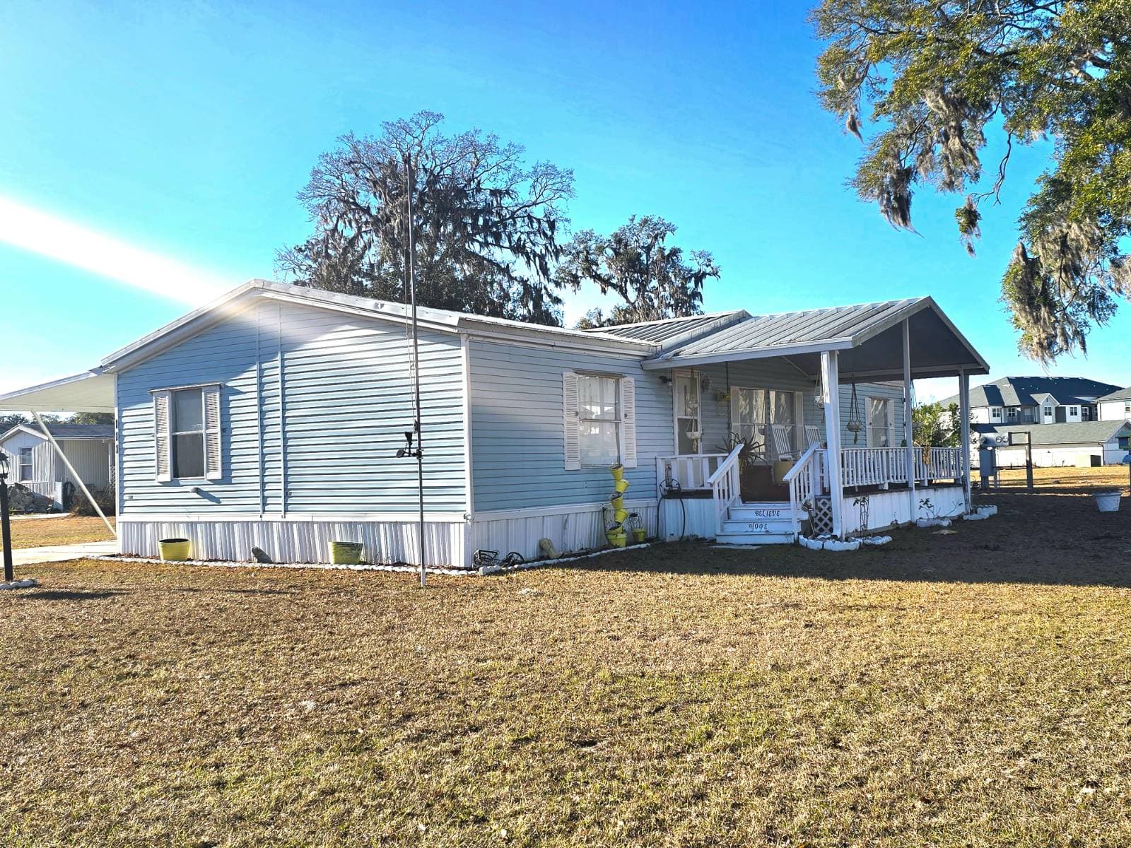 Manufactured home in Ocala, FL 34476