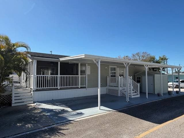 Manufactured home in Sarasota, FL 34231
