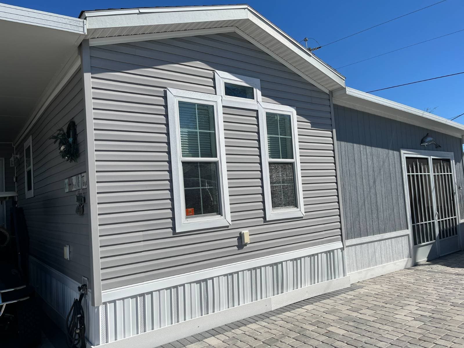 Manufactured home in Clearwater, FL 33764