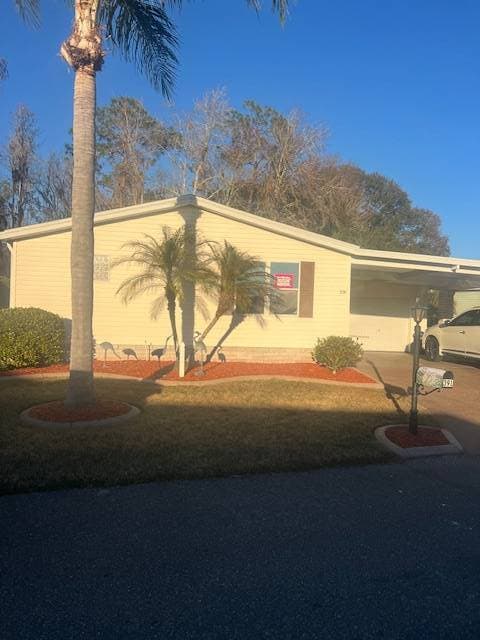 Manufactured home in Auburndale, FL 33823