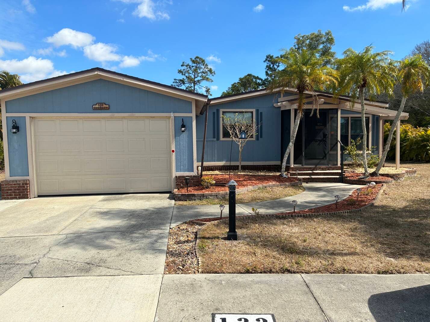 Manufactured home in North Fort Myers, FL 33903