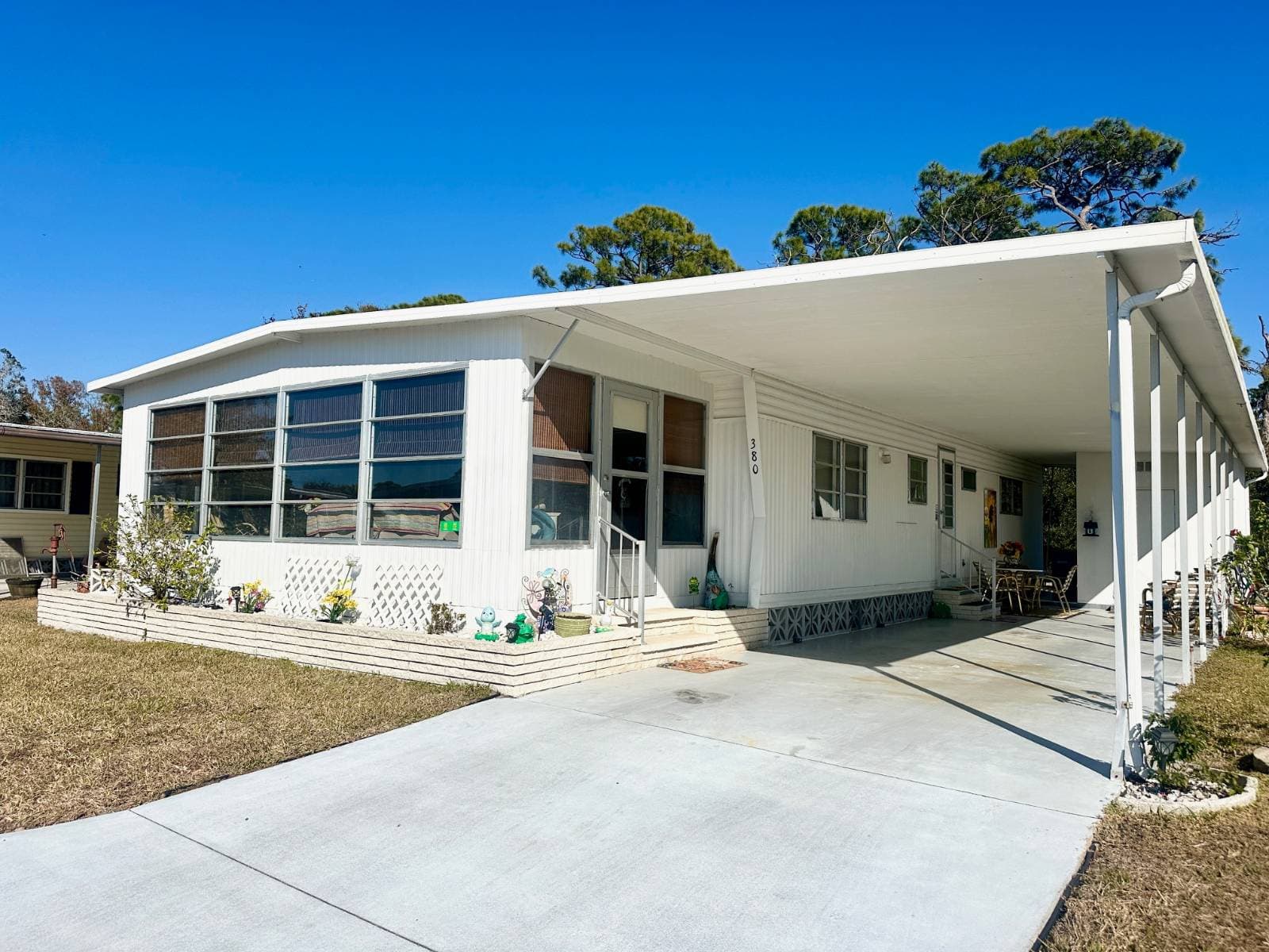 Manufactured home in Nokomis, FL 34275