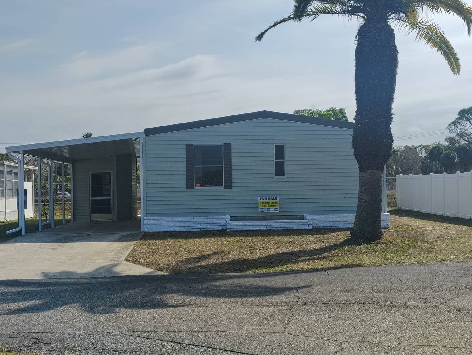 Manufactured home in Nokomis, FL 34275