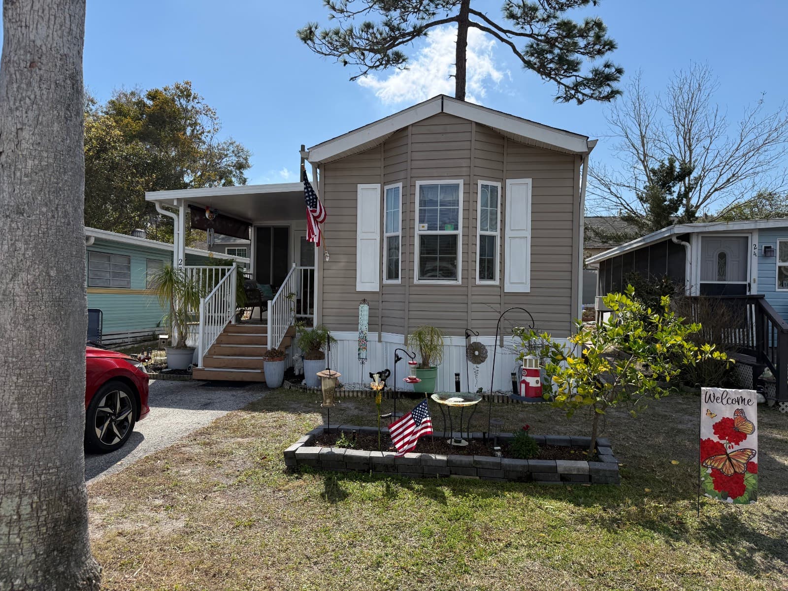 Manufactured home in Spring Hill, FL 34607