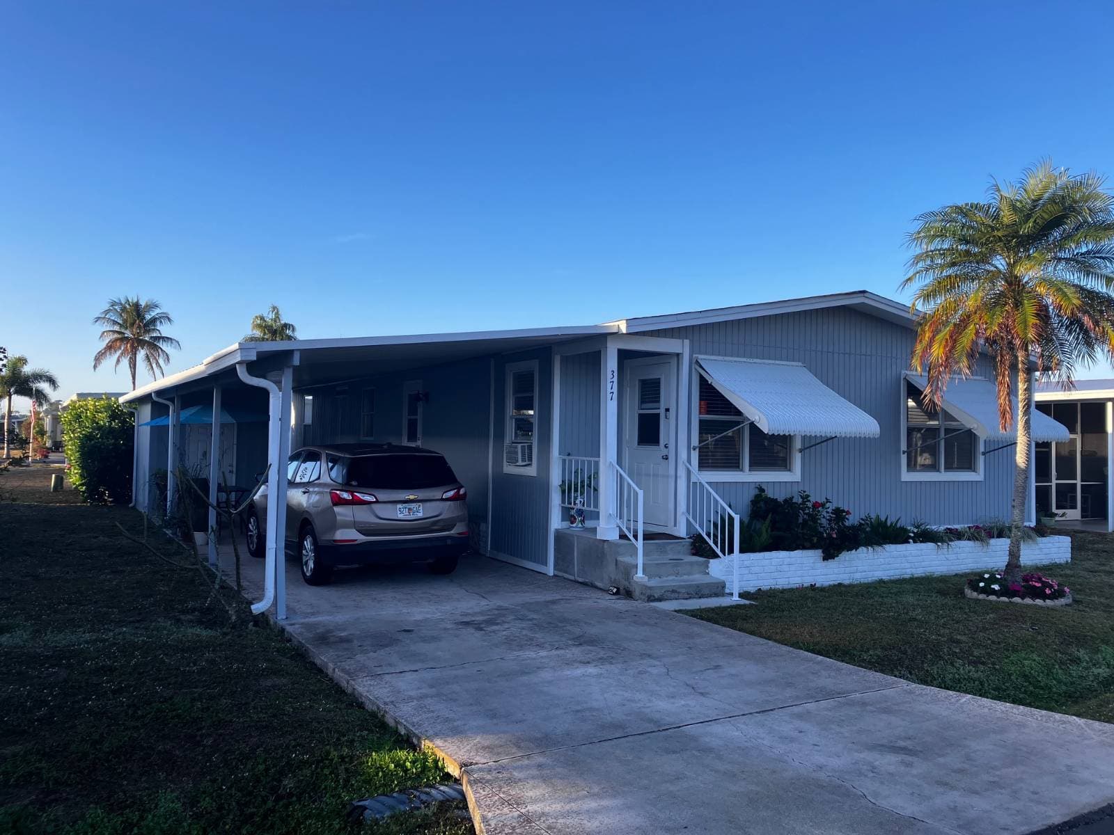 Manufactured home in Naples, FL 34112