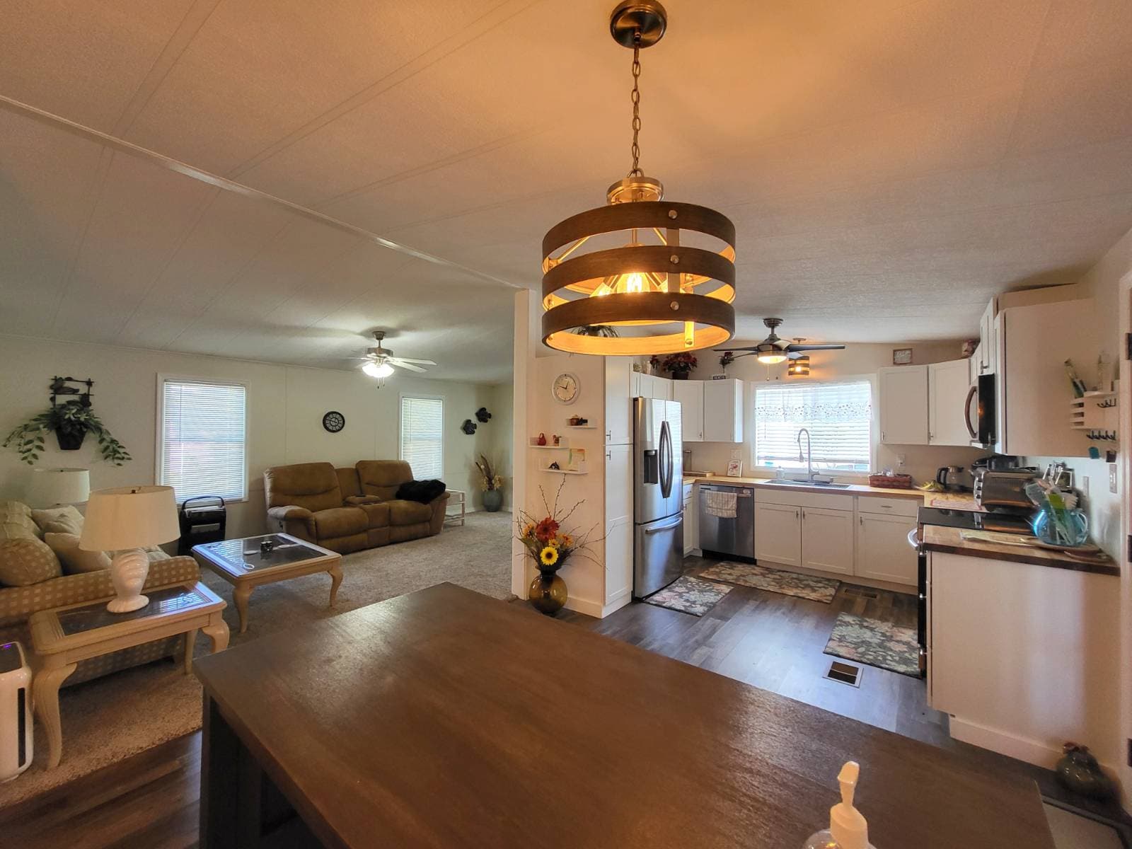 Manufactured home in Sarasota, FL 34233