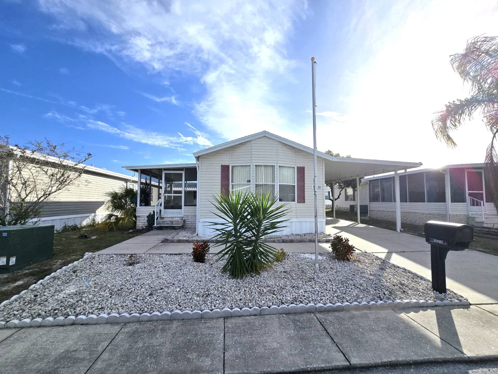 Manufactured home in Hudson, FL 34667
