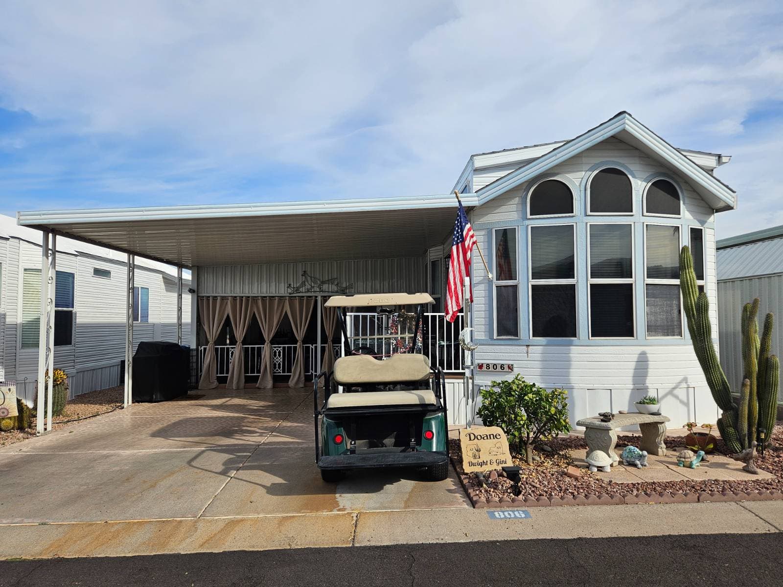 Manufactured home in Mesa, AZ 85207