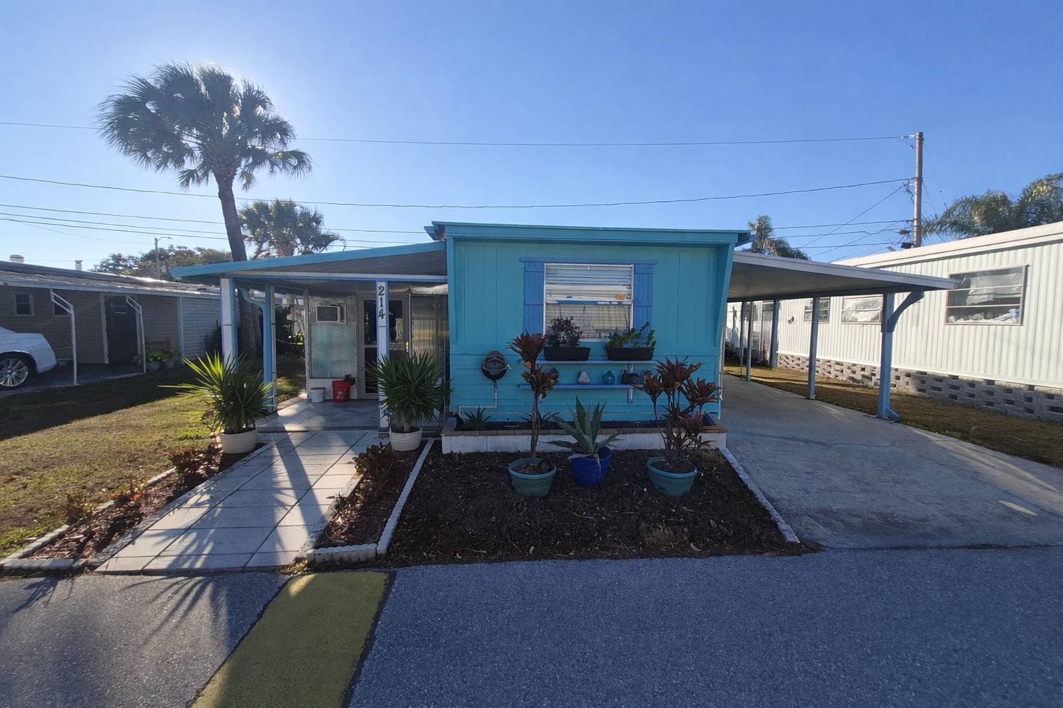 Manufactured home in Clearwater, FL 33764