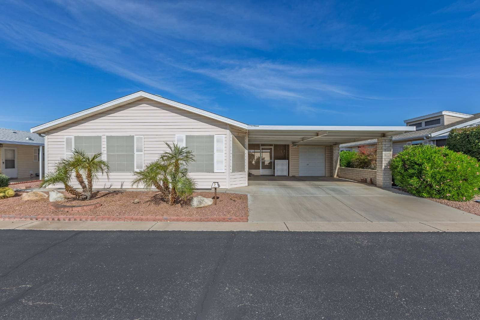 Manufactured home in Mesa, AZ 85209