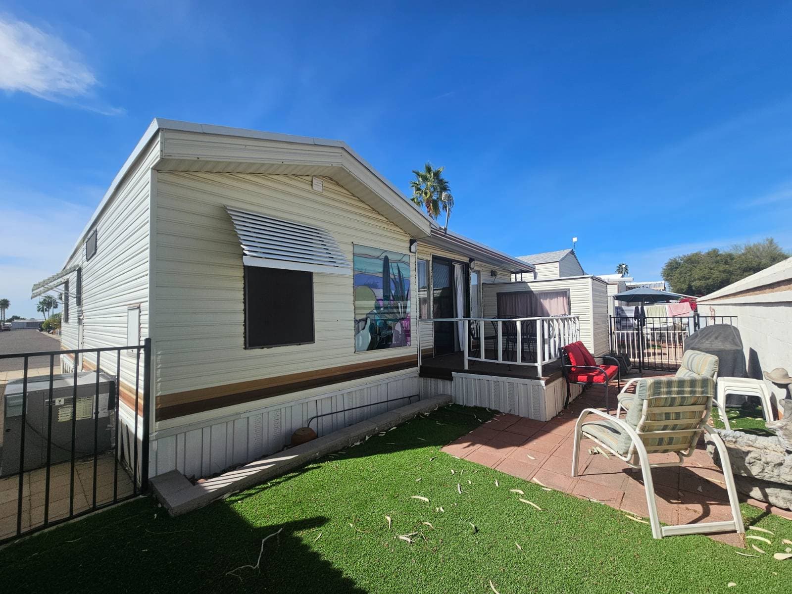 Manufactured home in Mesa, AZ 85207