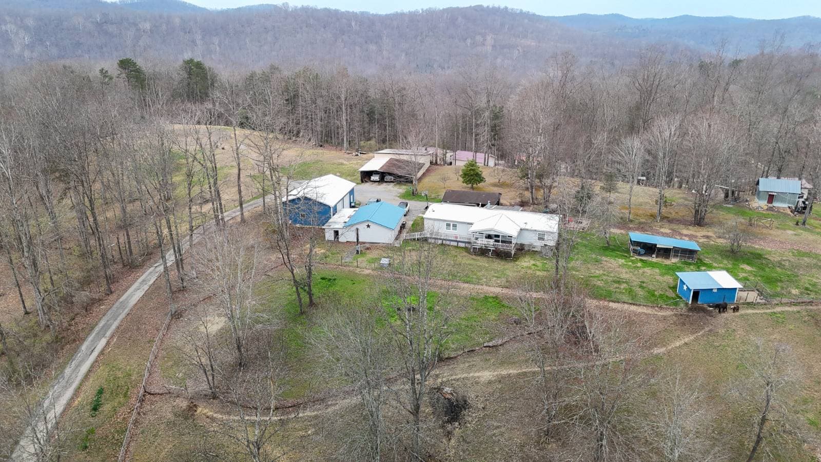 Manufactured home in Napier, WV 26631