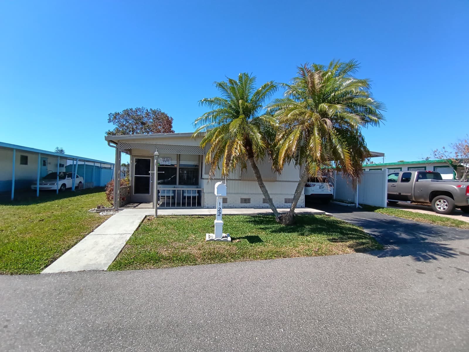 Manufactured home in Okeechobee, FL 34974