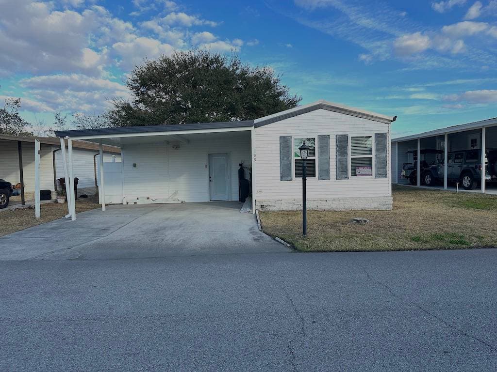Manufactured home in Mulberry, FL 33860
